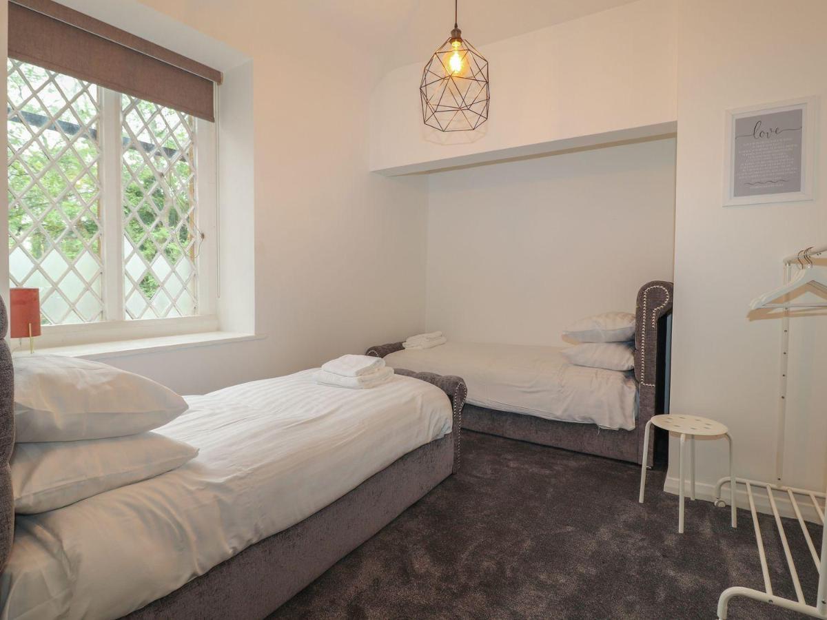 Memorial Building Apartment Ruthin Exterior foto