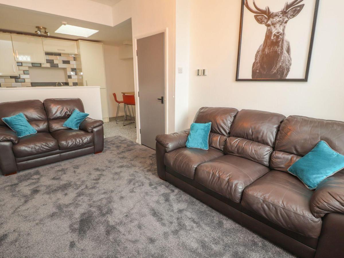 Memorial Building Apartment Ruthin Exterior foto