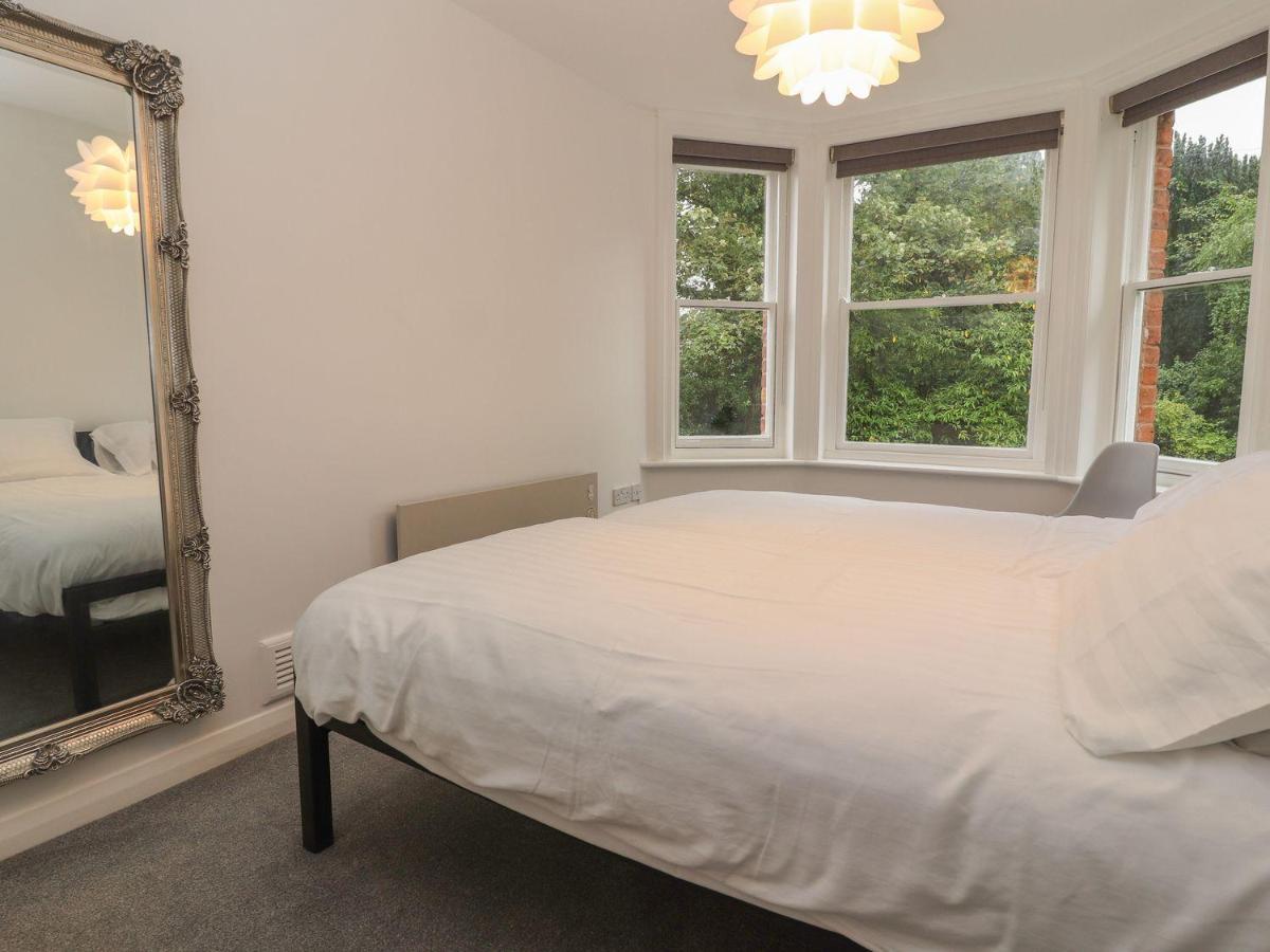Memorial Building Apartment Ruthin Exterior foto