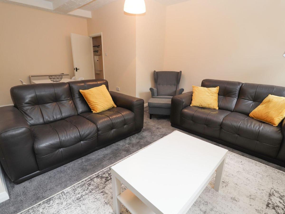 Memorial Building Apartment Ruthin Exterior foto